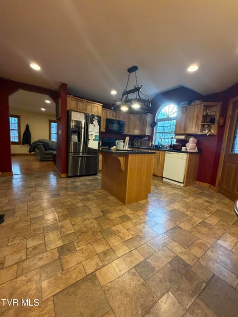 Photo #10: 1915 Dante Road