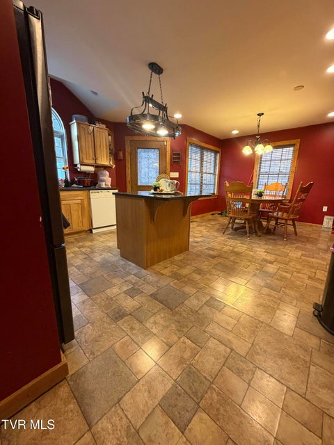 Photo #9: 1915 Dante Road