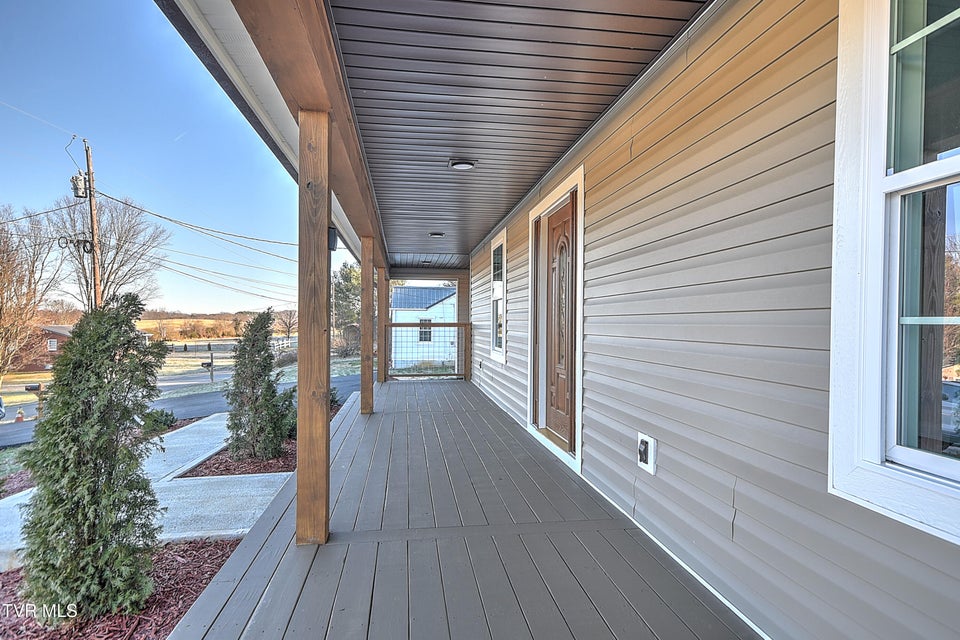 Photo #4: 104 Powell Street