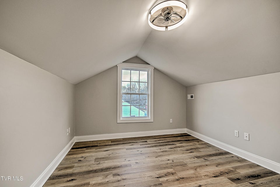 Photo #28: 104 Powell Street