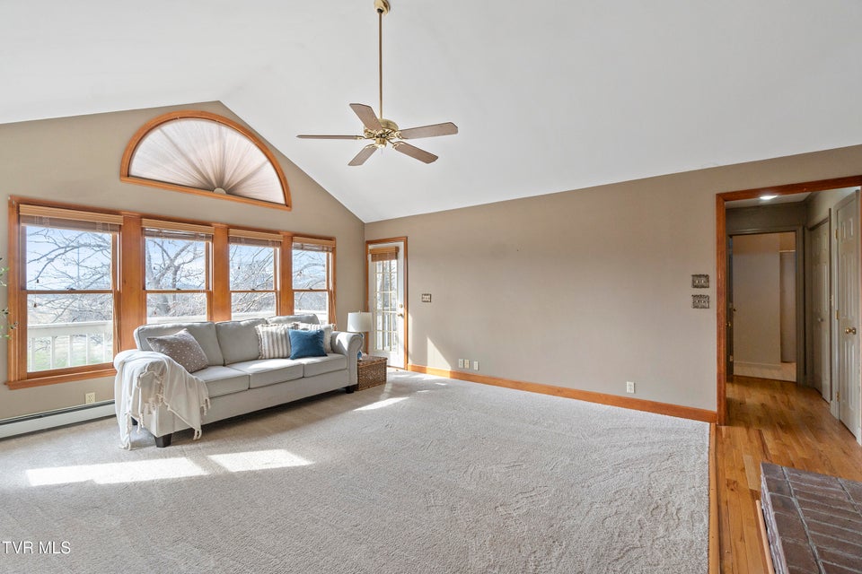 Photo #8: 534 White Oak Circle