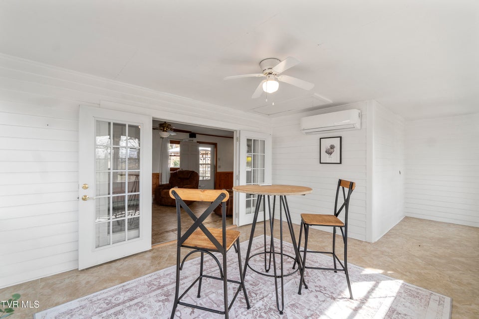 Photo #26: 534 White Oak Circle