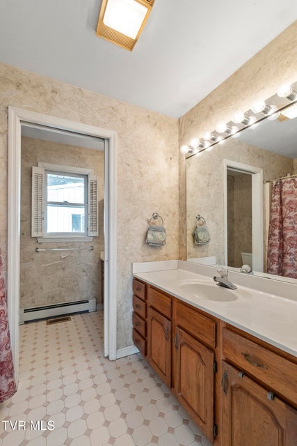 Photo #37: 534 White Oak Circle