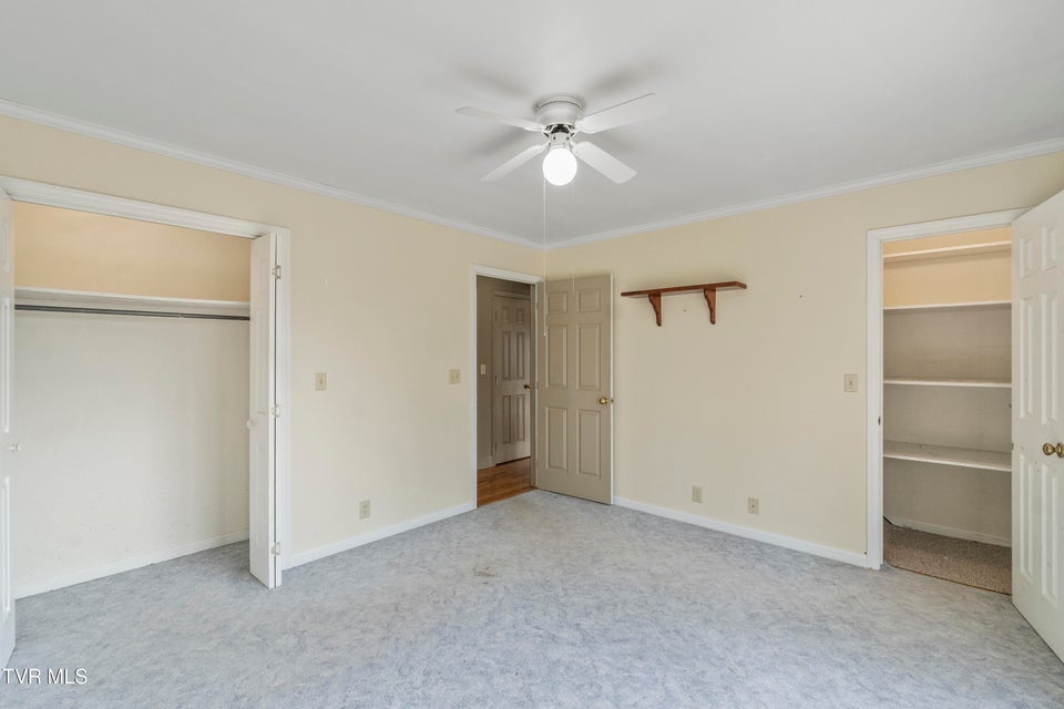 Photo #41: 534 White Oak Circle