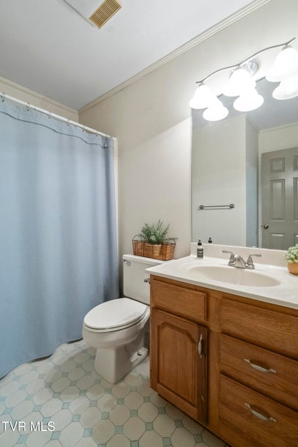 Photo #43: 534 White Oak Circle