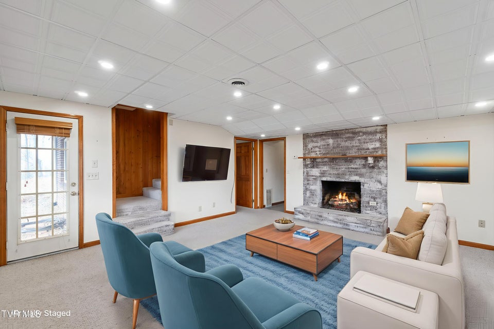 Photo #46: 534 White Oak Circle