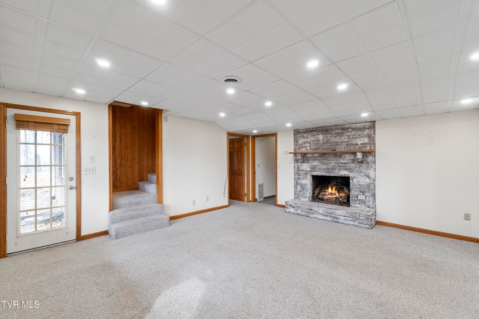 Photo #47: 534 White Oak Circle