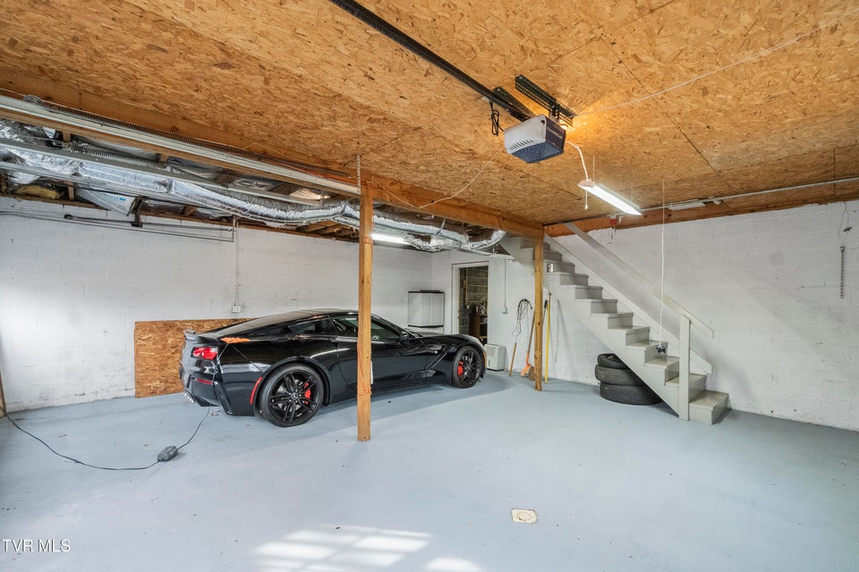 Photo #63: 534 White Oak Circle