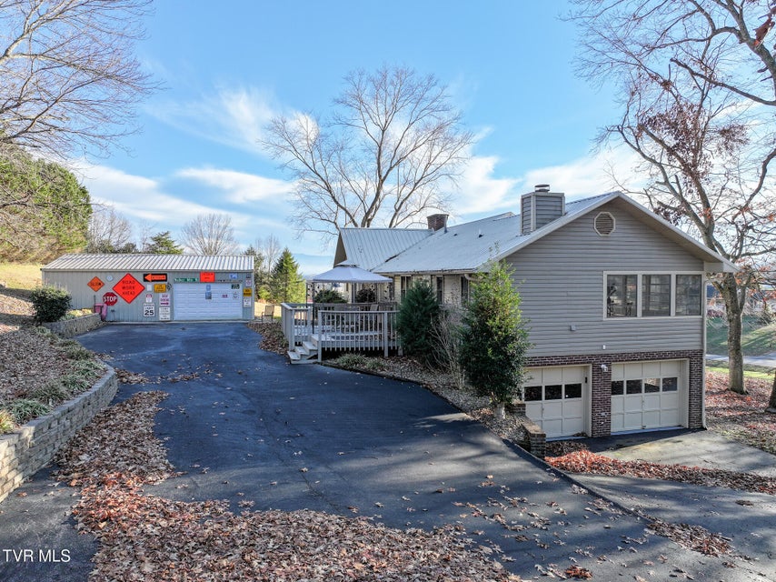 Photo #71: 534 White Oak Circle