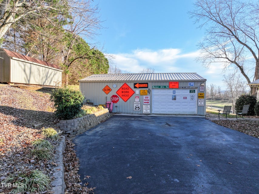 Photo #72: 534 White Oak Circle