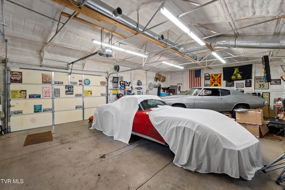 Photo #75: 534 White Oak Circle