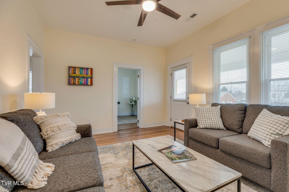 Photo #6: 212 H Street