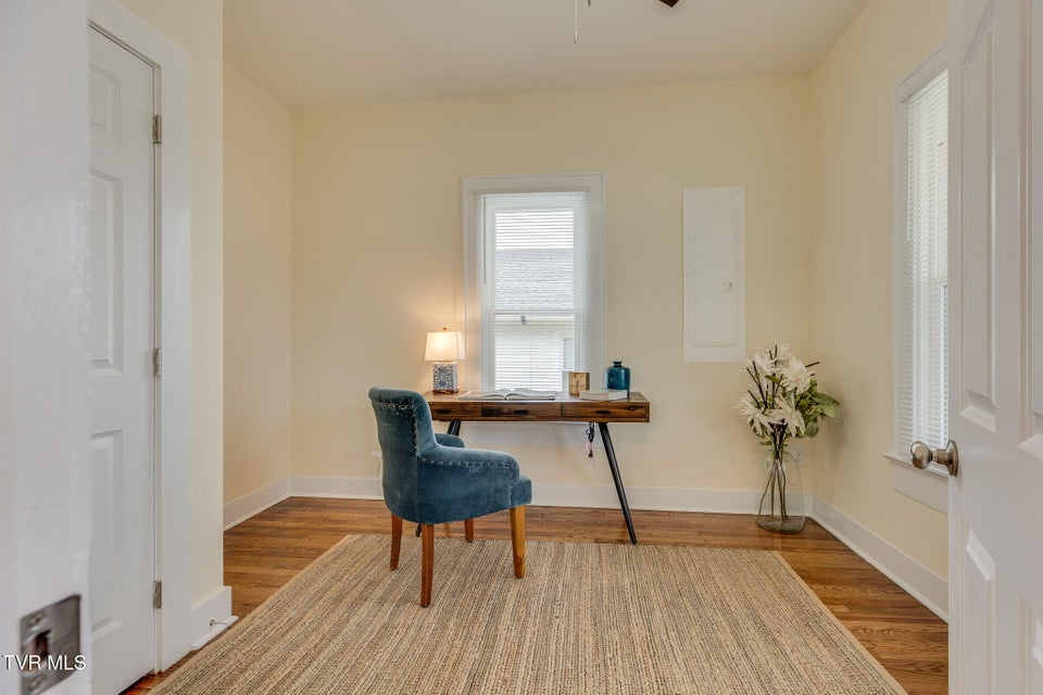 Photo #16: 212 H Street