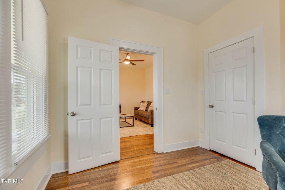 Photo #17: 212 H Street