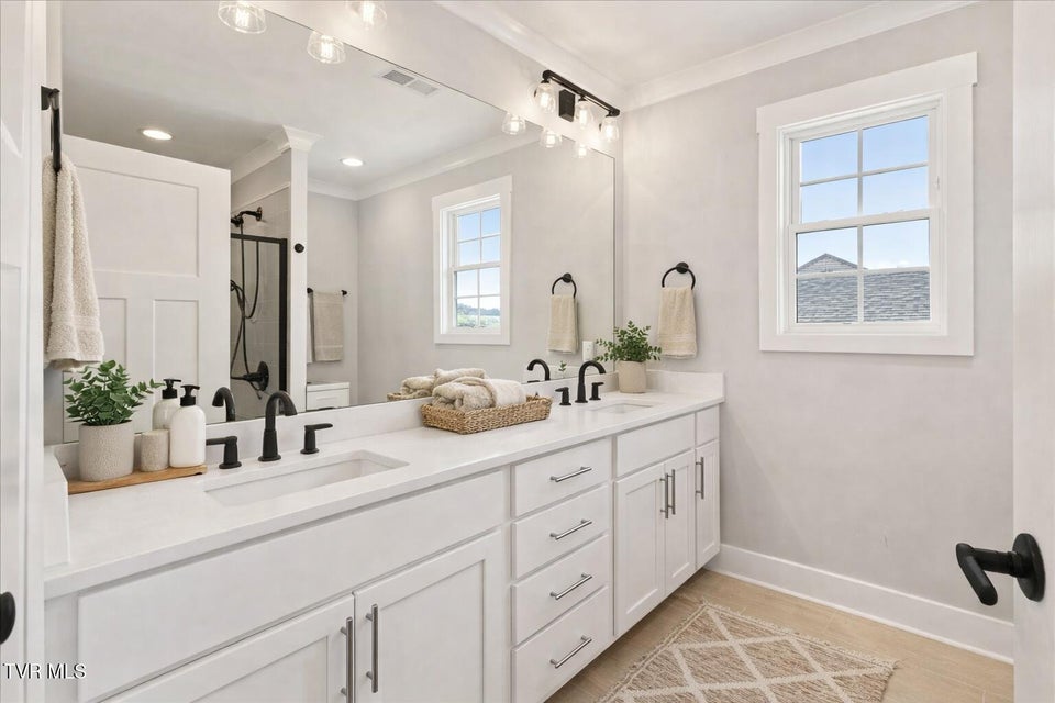 Photo #31: 1270 Cabot Cove