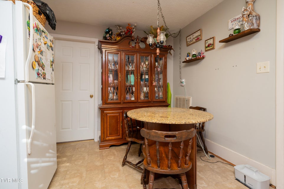 Photo #16: 4255 Bluff City Highway