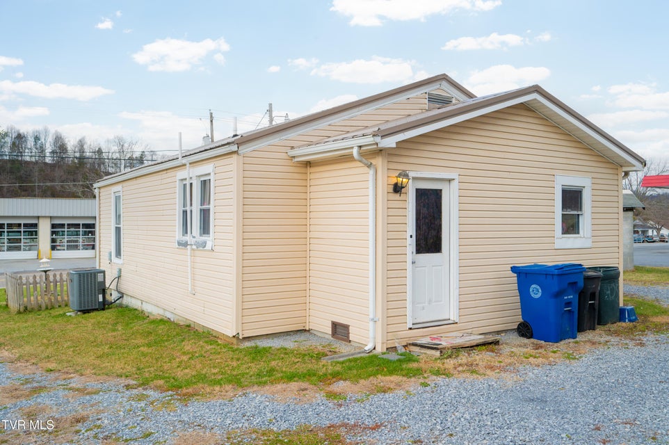 Photo #25: 4255 Bluff City Highway