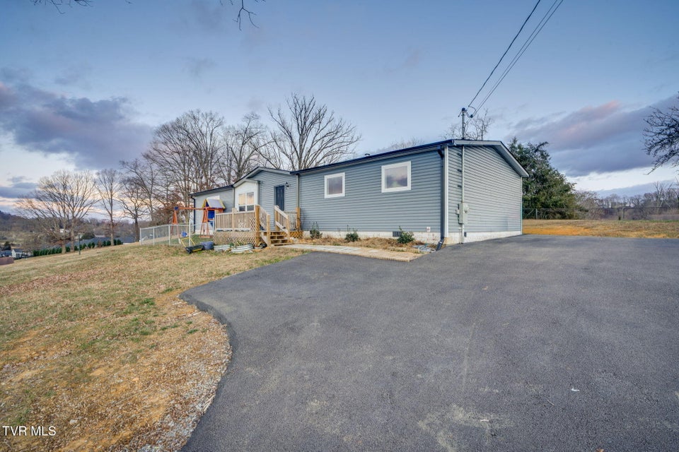 Photo #3: 593 Summerville Road