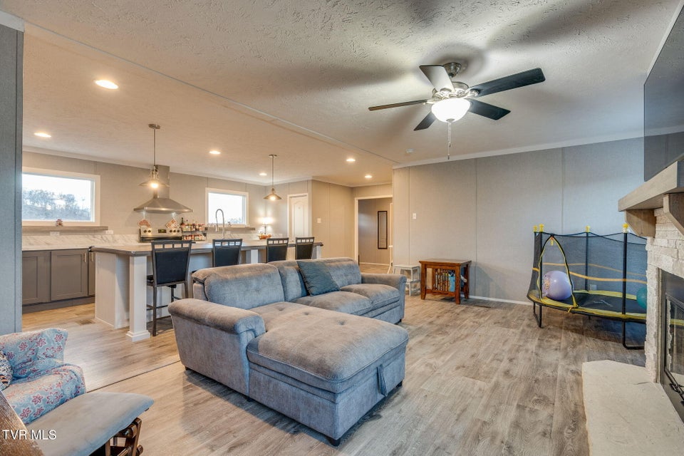 Photo #12: 593 Summerville Road