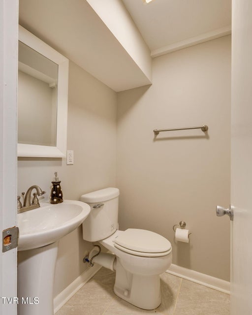 Photo #28: 3114 Summit Avenue