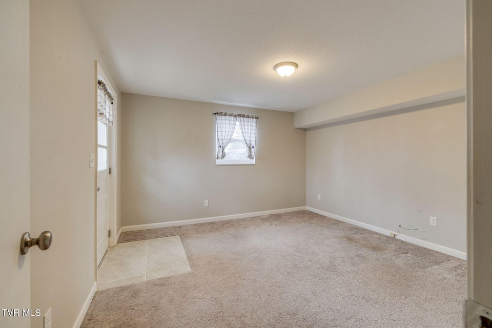 Photo #29: 3114 Summit Avenue