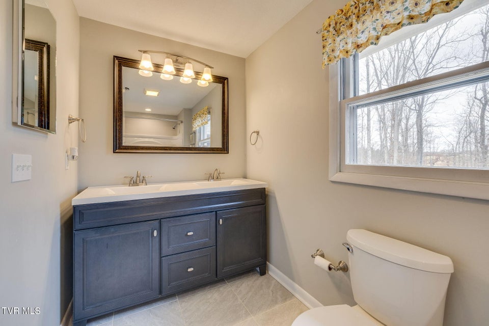 Photo #14: 3114 Summit Avenue