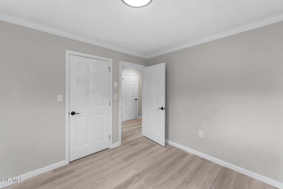 Photo #31: 130 Utah Street