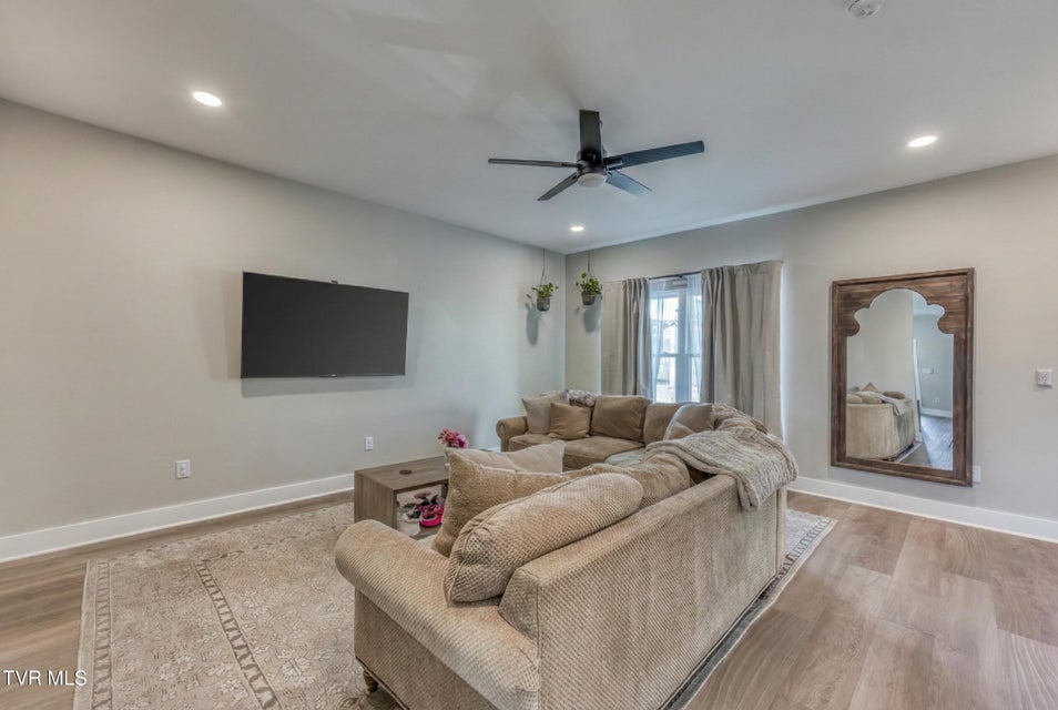 Photo #4: 4160 Bristol Highway