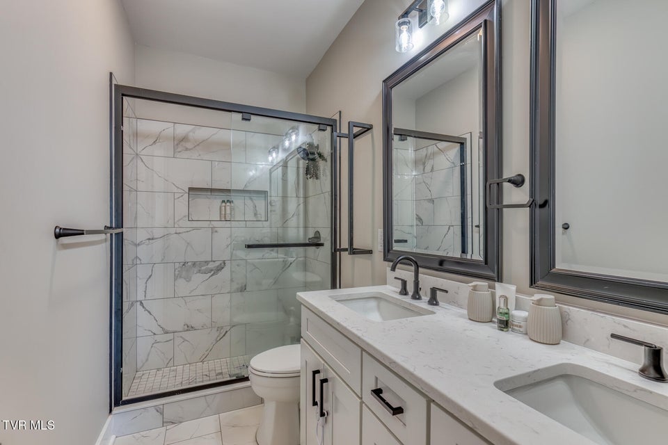 Photo #11: 4160 Bristol Highway