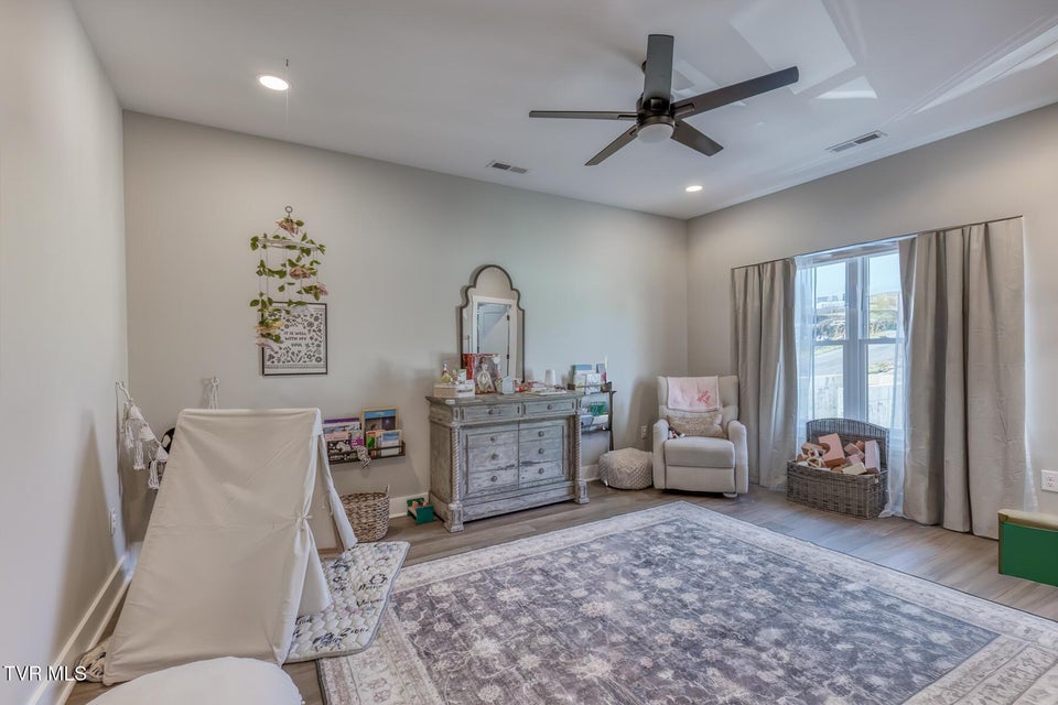 Photo #14: 4160 Bristol Highway