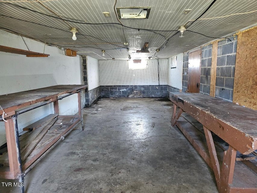 Photo #13: 34520 Fleet Road