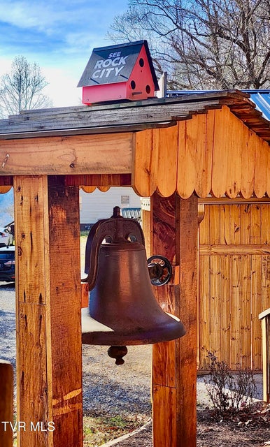 Photo #11: 119 Morris Road