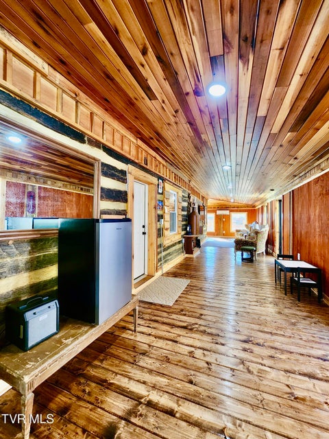 Photo #35: 119 Morris Road