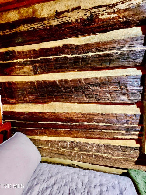 Photo #38: 119 Morris Road