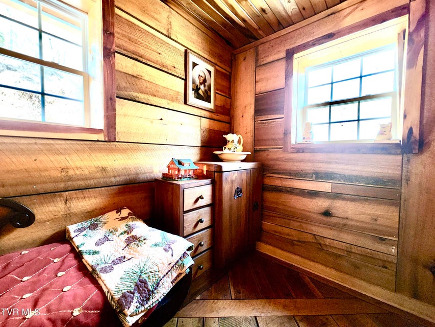 Photo #48: 119 Morris Road