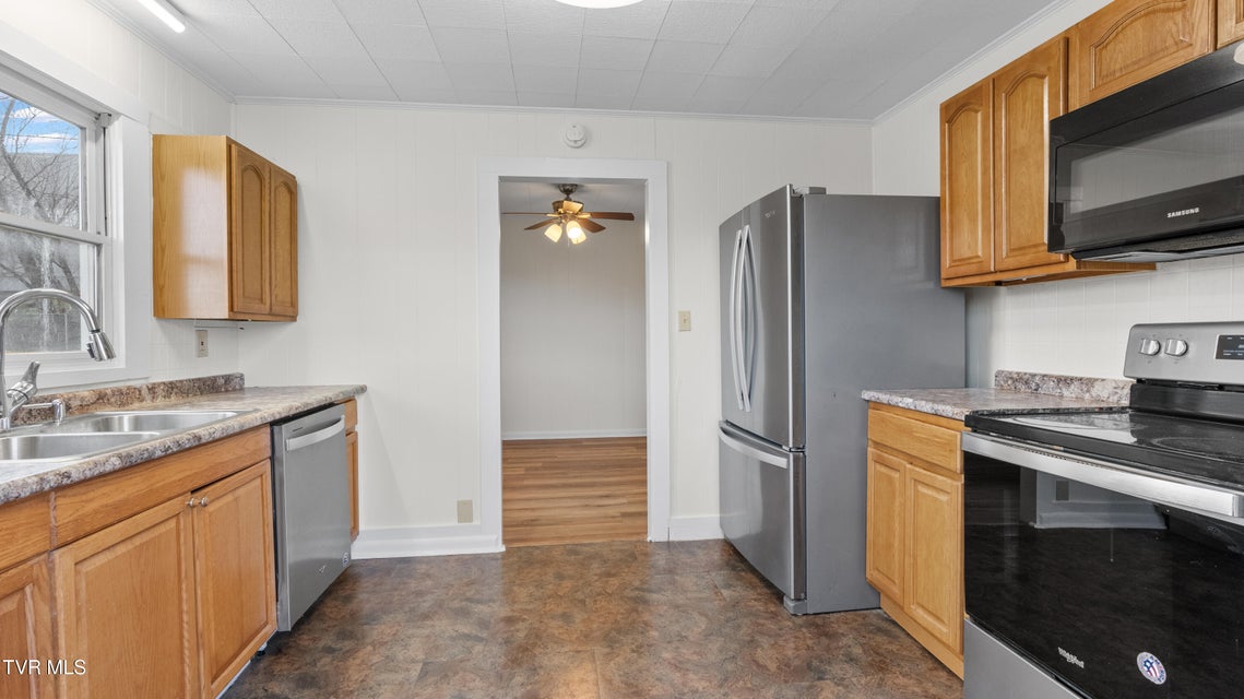 Photo #5: 426 13th North Street