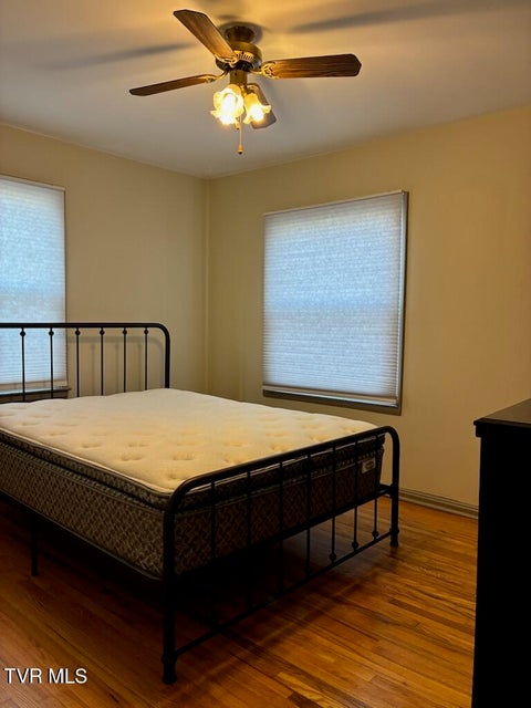 Photo #5: 2616 Mimosa Lane