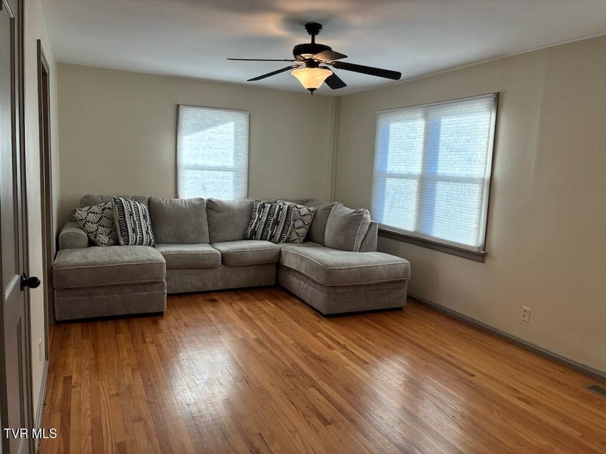 Photo #11: 2616 Mimosa Lane