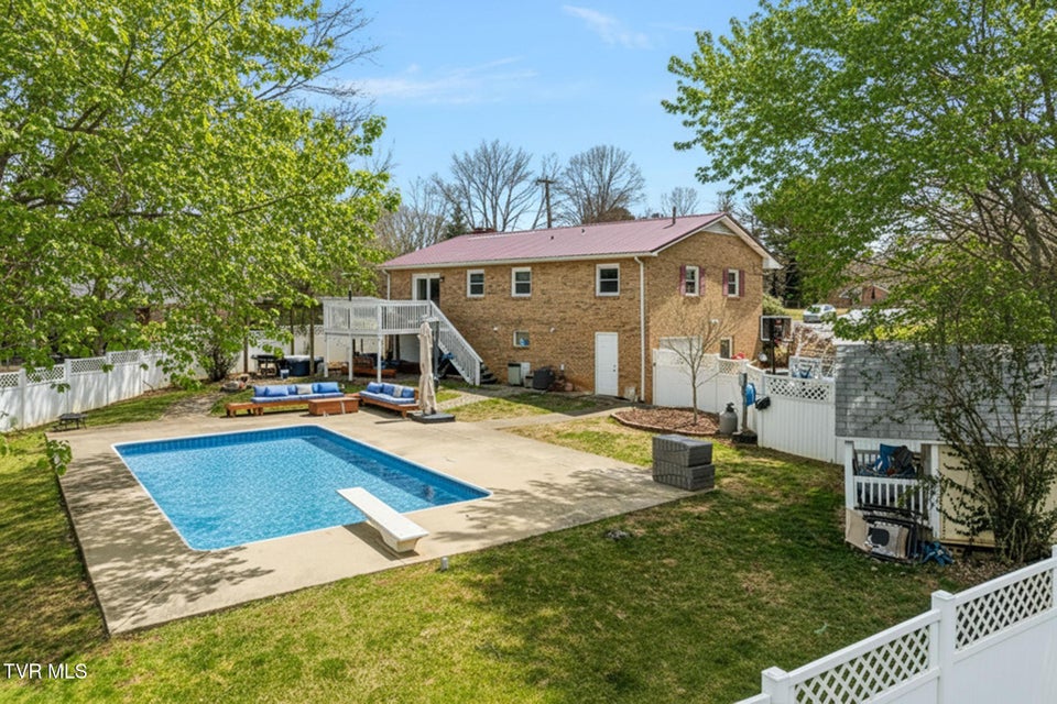 Photo #36: 1009 Westminister Drive