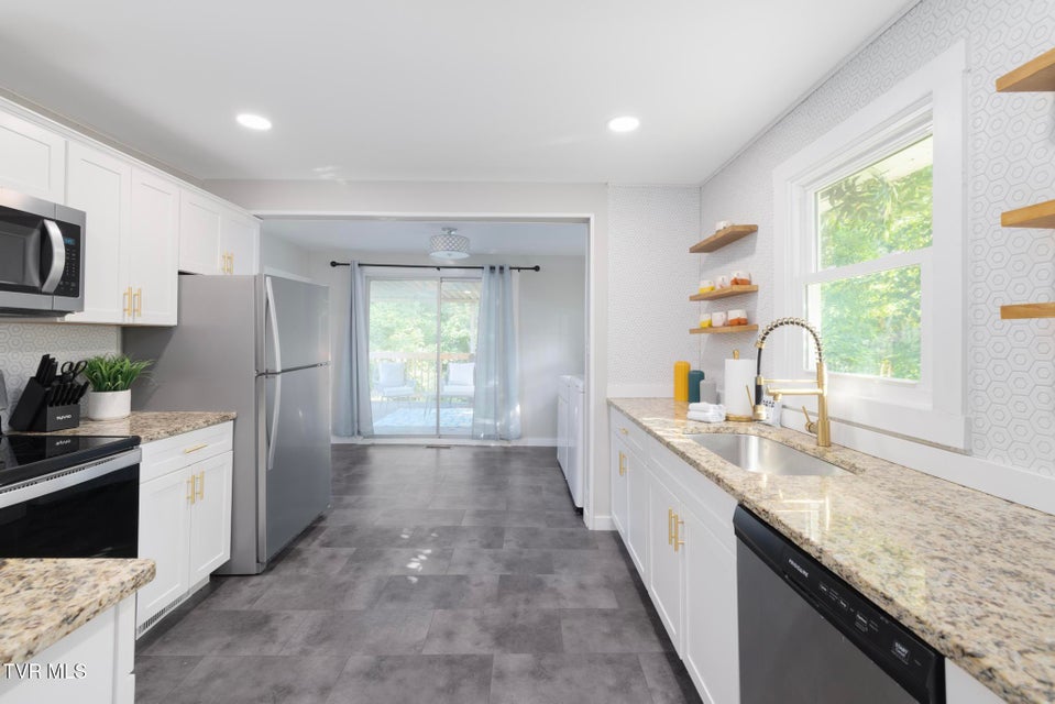 Photo #8: 1216 Bluff City Highway