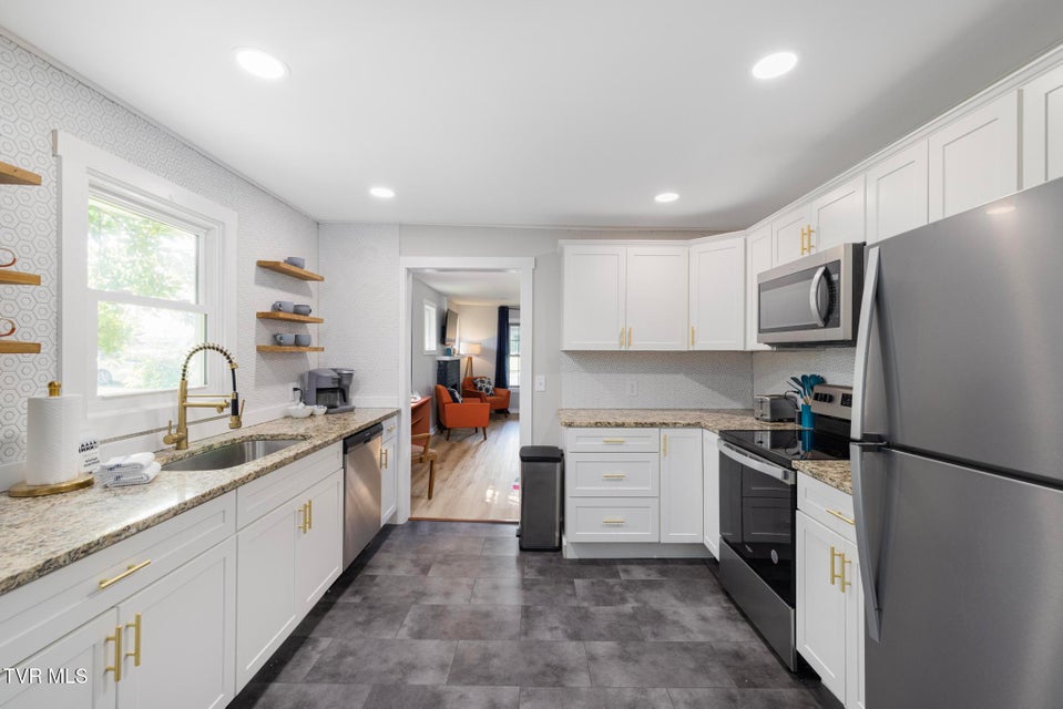 Photo #11: 1216 Bluff City Highway