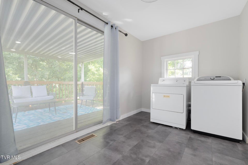 Photo #13: 1216 Bluff City Highway