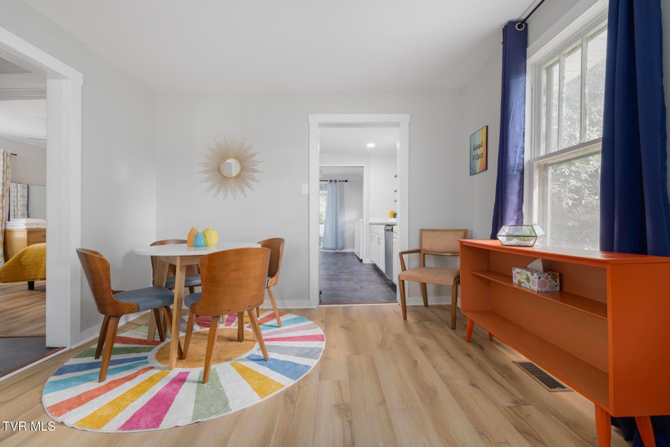 Photo #5: 1216 Bluff City Highway