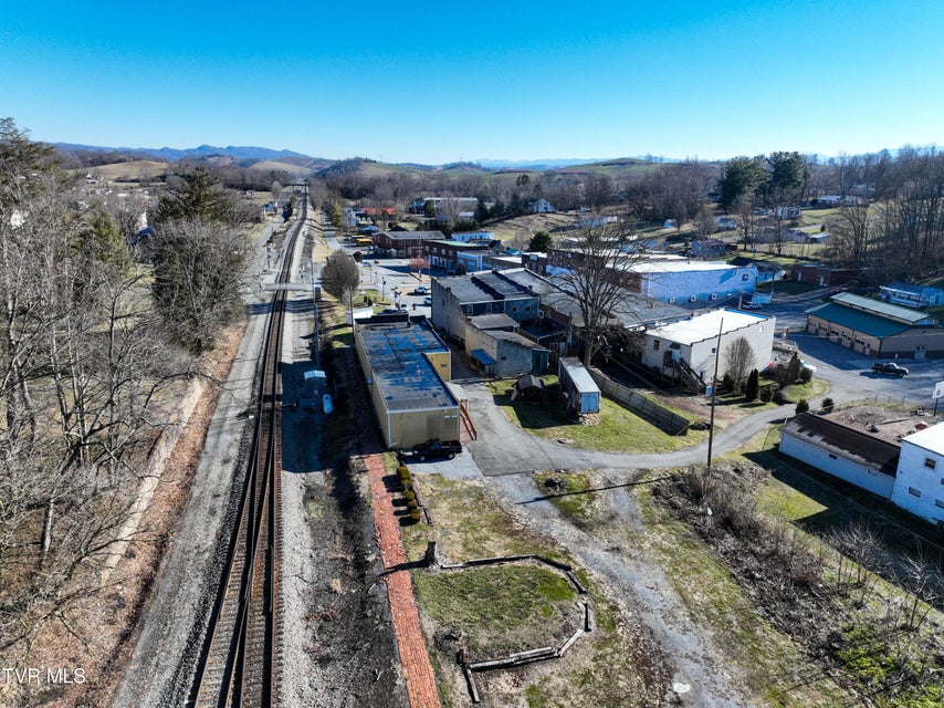 Photo #16: 208 Town Square Street