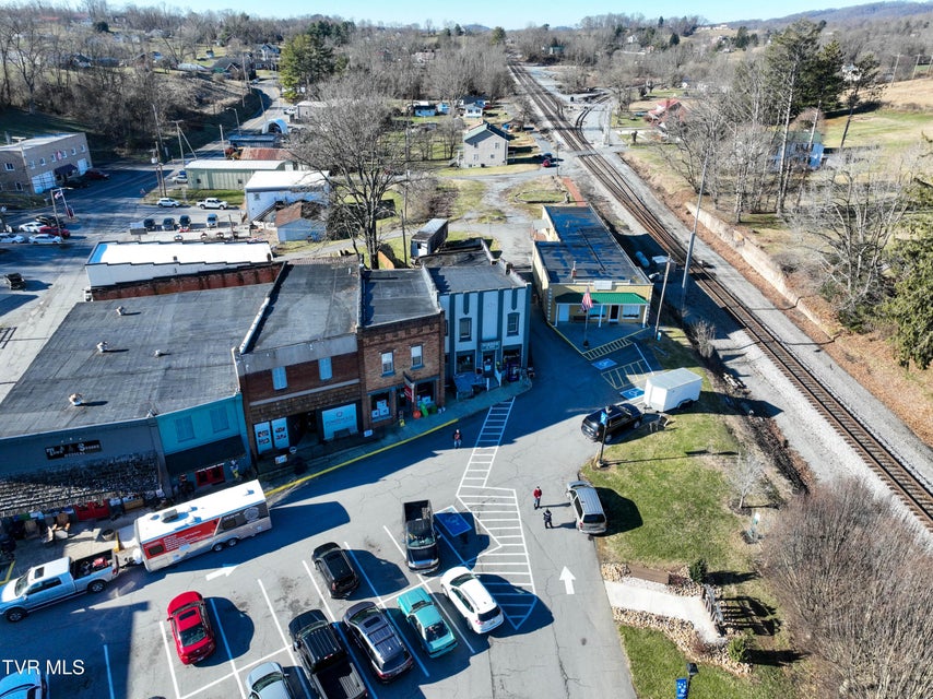 Photo #20: 208 Town Square Street