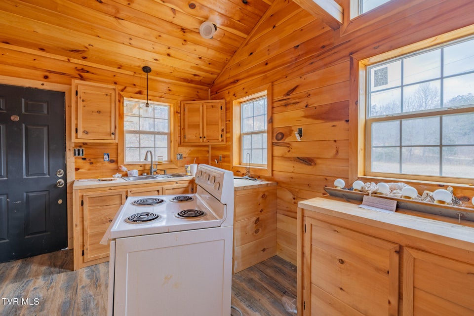 Photo #5: 210 Adams Lane Lane