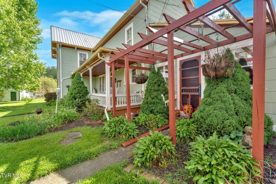 Photo #29: 8712 Highway 19-E 