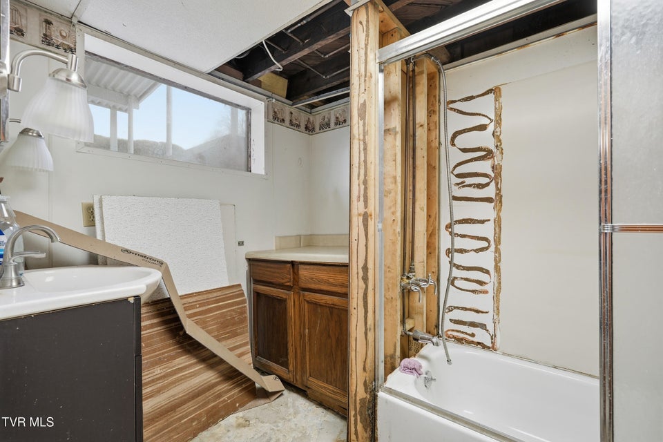 Photo #20: 1736 Main Avenue