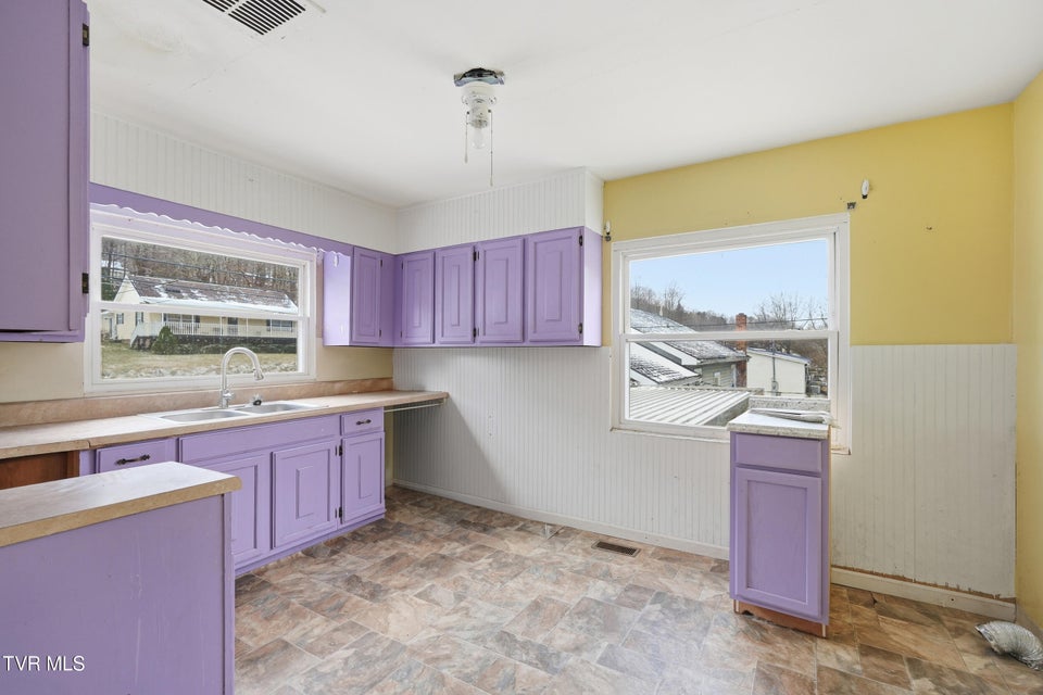 Photo #25: 1736 Main Avenue