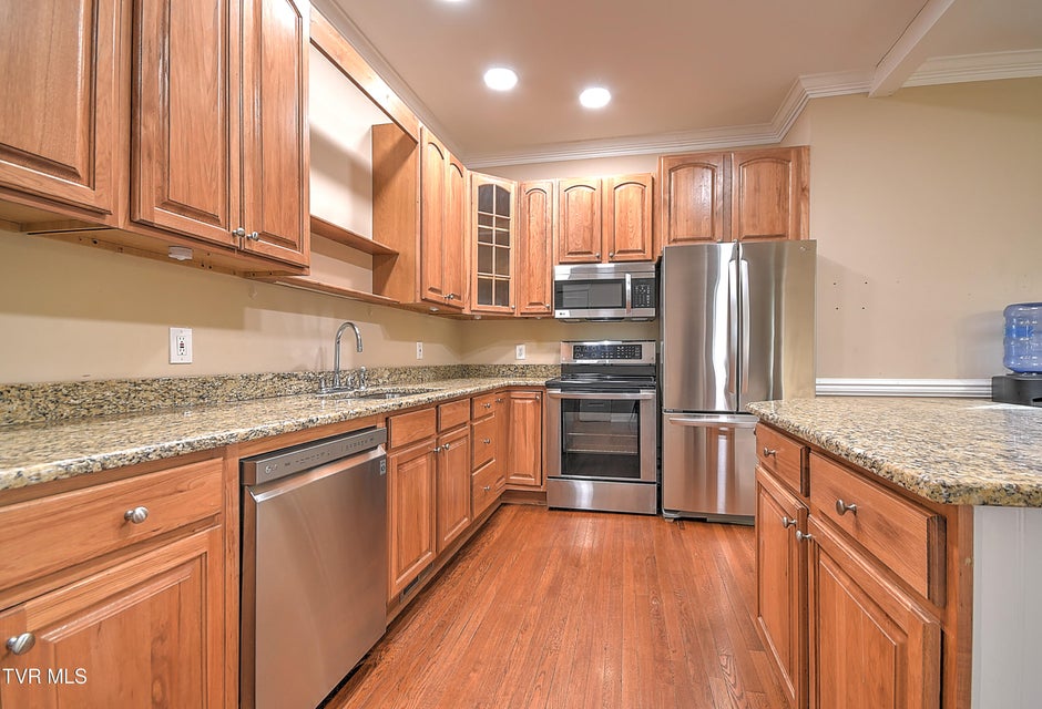 Photo #13: 235 Mcdowell Street